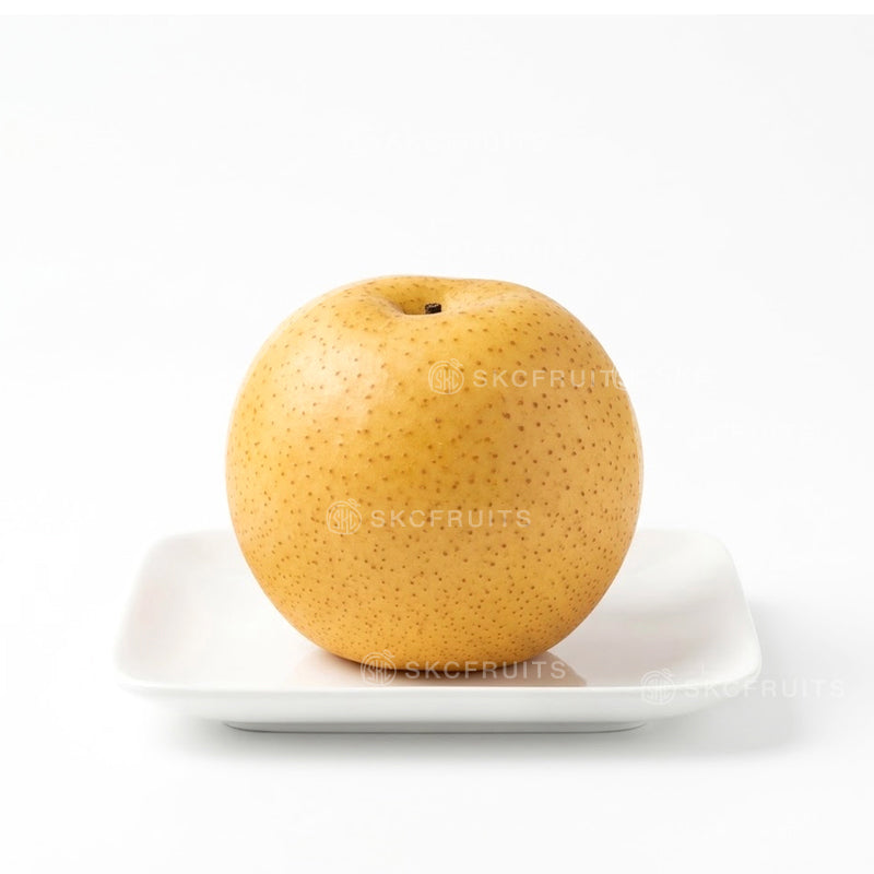 Fresh Japanese Kumamoto pear from Yume Mirai with crisp juicy flesh