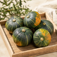 Fresh 贝贝南瓜 small pumpkin for steaming and roasting