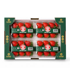 Korean strawberry bulk box with 4 punnets of Deme-per strawberries