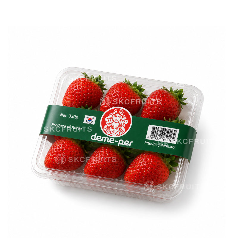Fresh Deme-per Korean strawberry punnet from South Korea