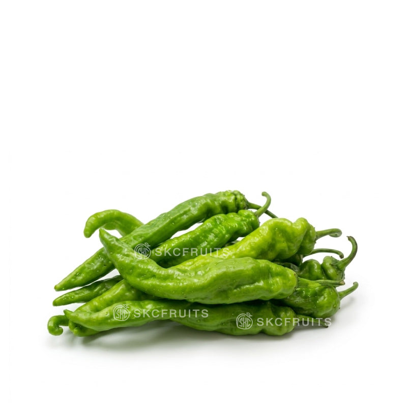 Fresh China screw pepper with wrinkled green chilli shape