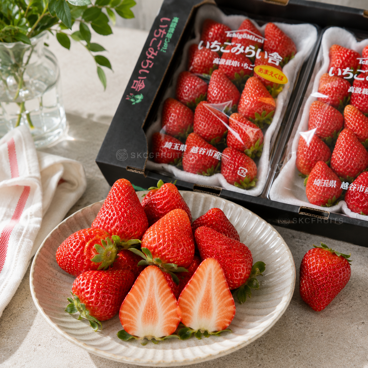 IchigoMirai Amaekubo Strawberries in premium Japanese packaging
Amaekubo strawberry from Japan with soft sweet flavour