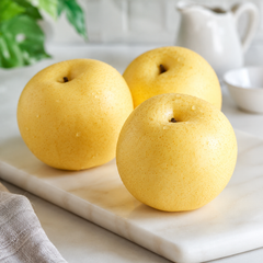 Japanese nashi pear suitable for fresh eating and chilled fruit plates