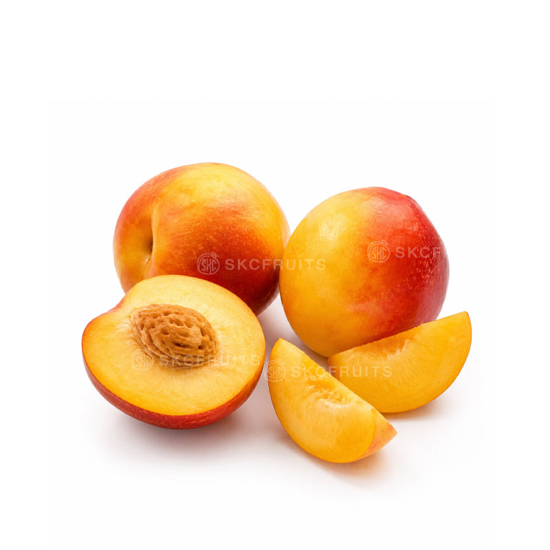 Lollipop Golden Plumcot showing juicy yellowish green flesh