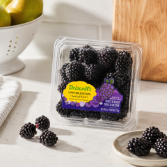 Premium blackberry fruit Singapore for fresh snacking and desserts
