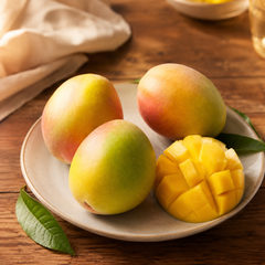 r2e2 mango australia for fresh eating smoothies and desserts