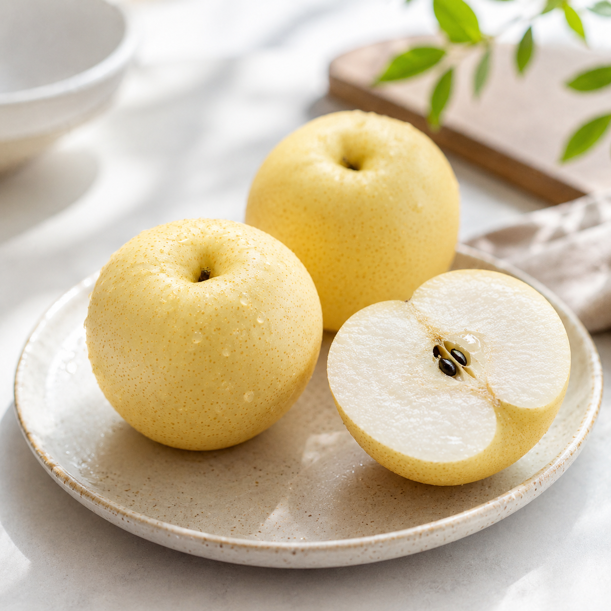 Tottori Shinkansen pear suitable for Japanese fruit gifting
