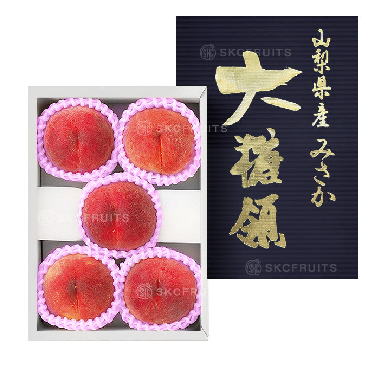 Yamanashi Daitouryo Japanese peach black gift box from Misaka Japan