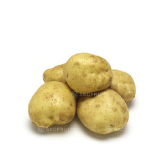 Holland Russet Potatoes with rough brown skin and pale white flesh