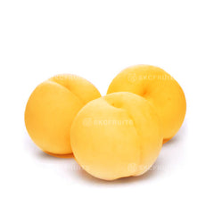 Cut Yamanashi golden peach showing juicy golden-yellow flesh